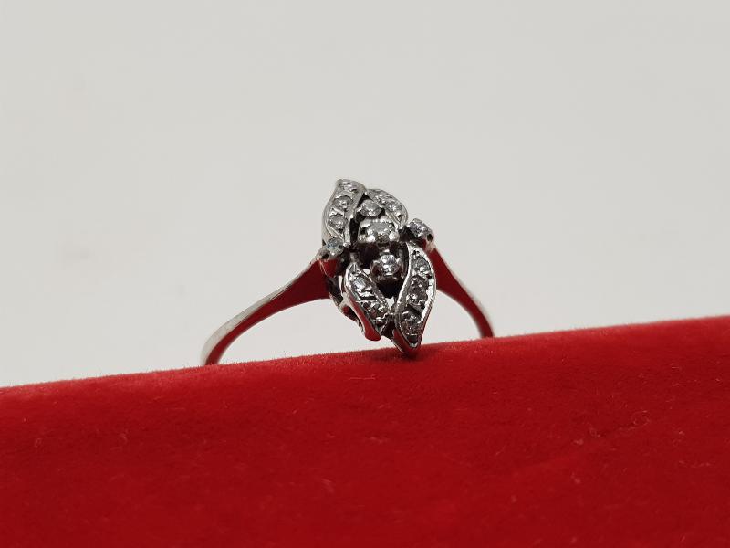 ALTIN PIRLANTA YÜZÜK