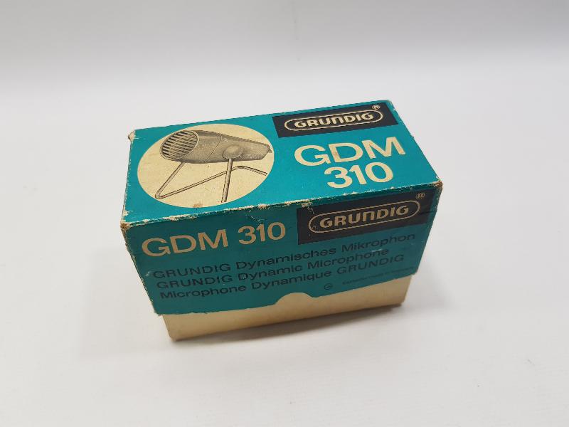 KUTUSUNDA ANTİKA GRUNDIG MARKA MİKROFON