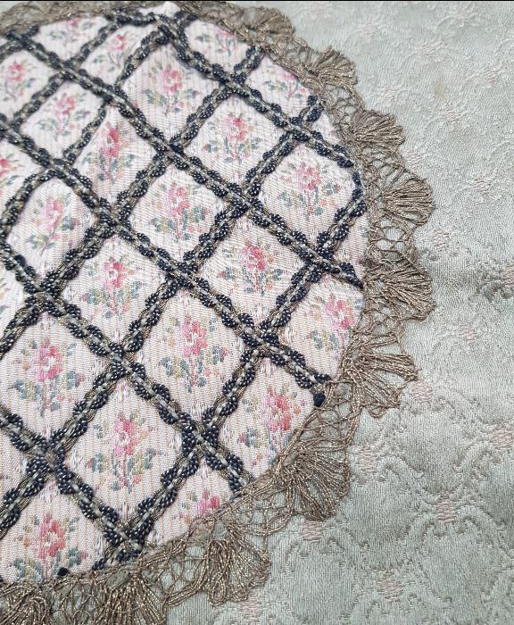 OSMANLI DÖNEMİ LEVANTEN İŞİ GOBLEN SEHPA ÖRTÜSÜ