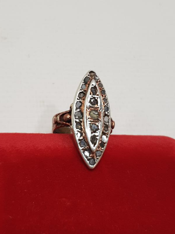 OSMANLI DÖNEMİ MEKİK FORMLU KALLAVİ BOY ELMAS YÜZÜK