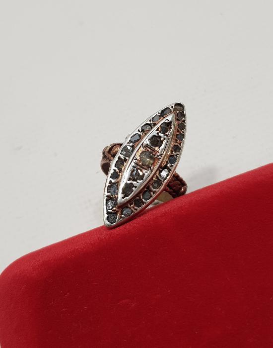 OSMANLI DÖNEMİ MEKİK FORMLU KALLAVİ BOY ELMAS YÜZÜK