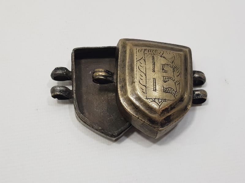 OSMANLI DÖNEMİ ÜZERİ KUFİ YAZILI SANCAK TUĞU