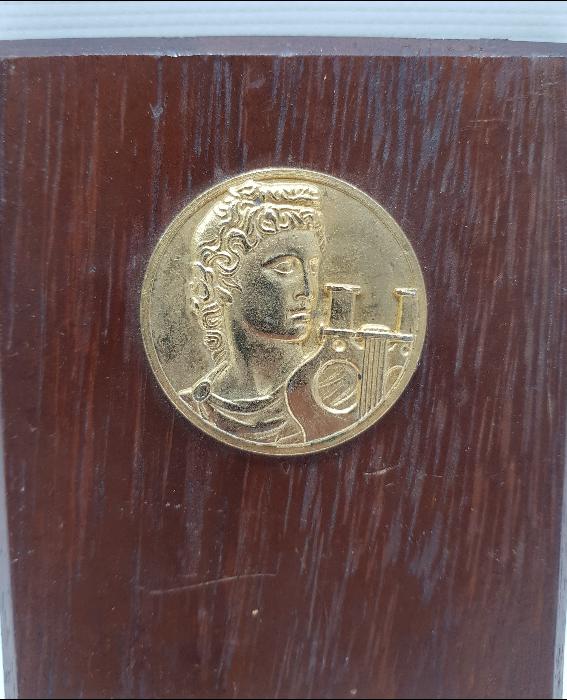 ROMA KRALİÇESİ TEMALI PLAKET MADALYON