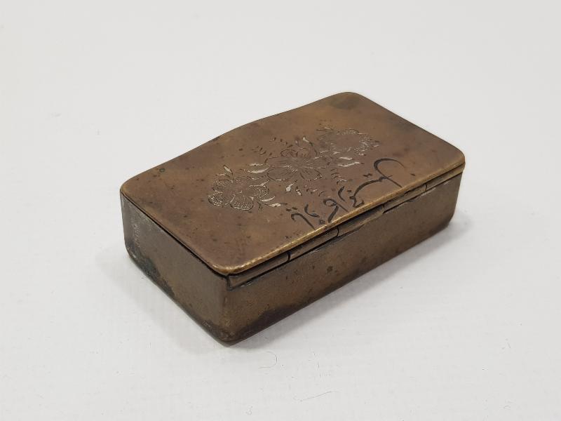 ÜZERİ OSMANLICA YAZILI ENFİYE KUTUSU