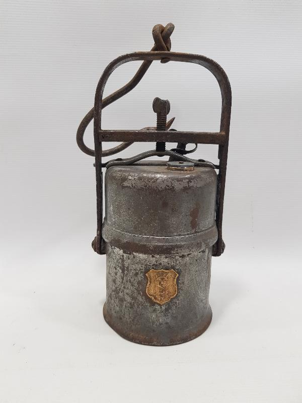 WOLF MARKA ANTİKA KARPİT LAMBASI