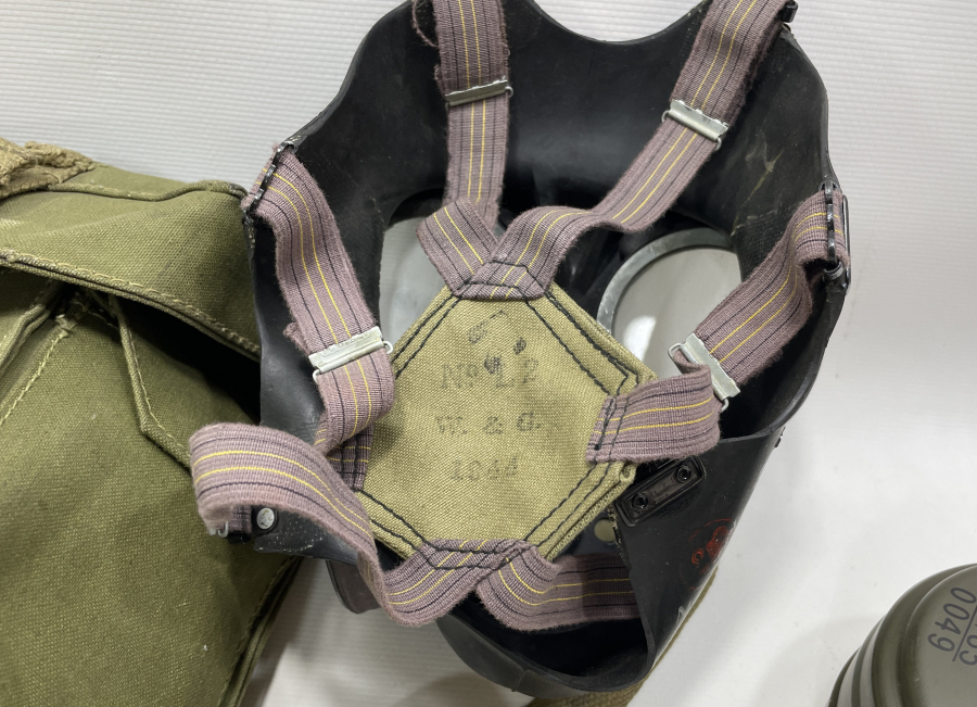 2. DÜNYA SAVAŞI DÖNEMİ ASKERİ GAZ MASKESİ