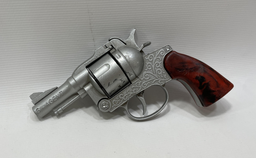 İNGİLİZ YAPIMI ÇİL KONDİSYONDA OYUNCAK KAPSÜL TABANCASI 