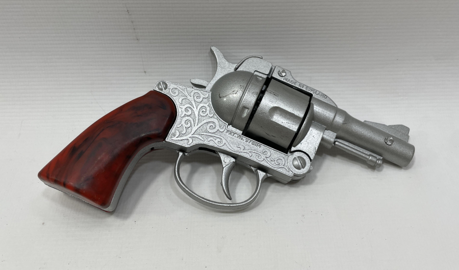 İNGİLİZ YAPIMI ÇİL KONDİSYONDA OYUNCAK KAPSÜL TABANCASI 