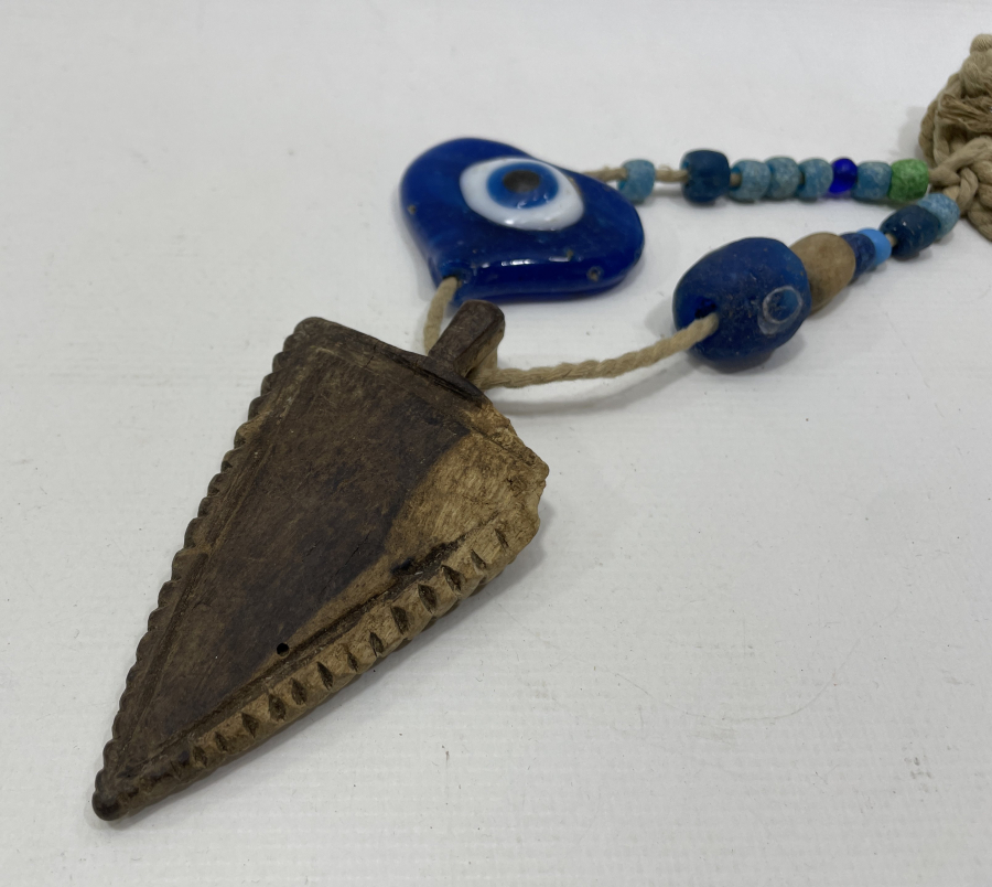 OSMANLI DÖNEMİ AHŞAPTAN VE OPAL BONCUKLARDAN YAPILMIŞ ÇOK NADİR ŞAMAN İŞİ AT MUSKASI - AT SÜSÜ