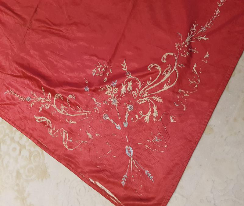 OSMANLI DÖNEMİ RUM İŞİ SUZENİ İŞLEMELİ İPEK BOHÇA