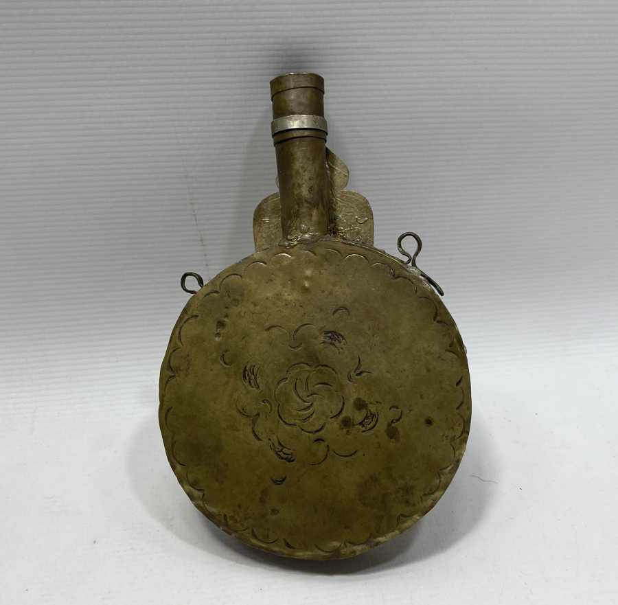 ÜZERİ KALEM İŞÇİLİKLİ TÜRKMEN İŞİ ANTİKA BARUTLUK