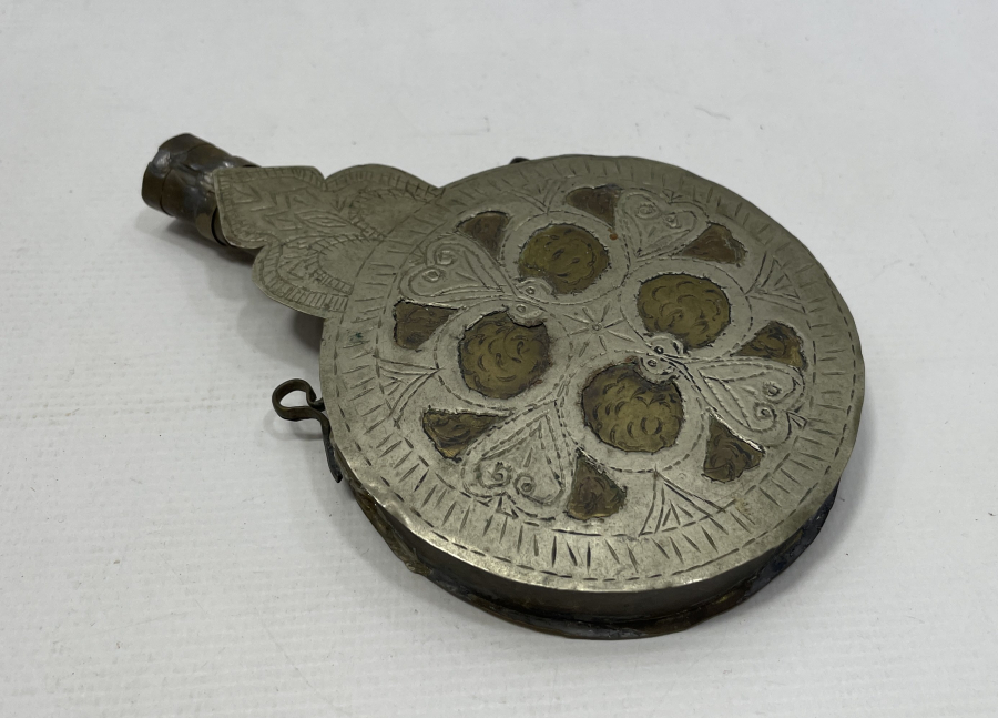 ÜZERİ KALEM İŞÇİLİKLİ TÜRKMEN İŞİ ANTİKA BARUTLUK