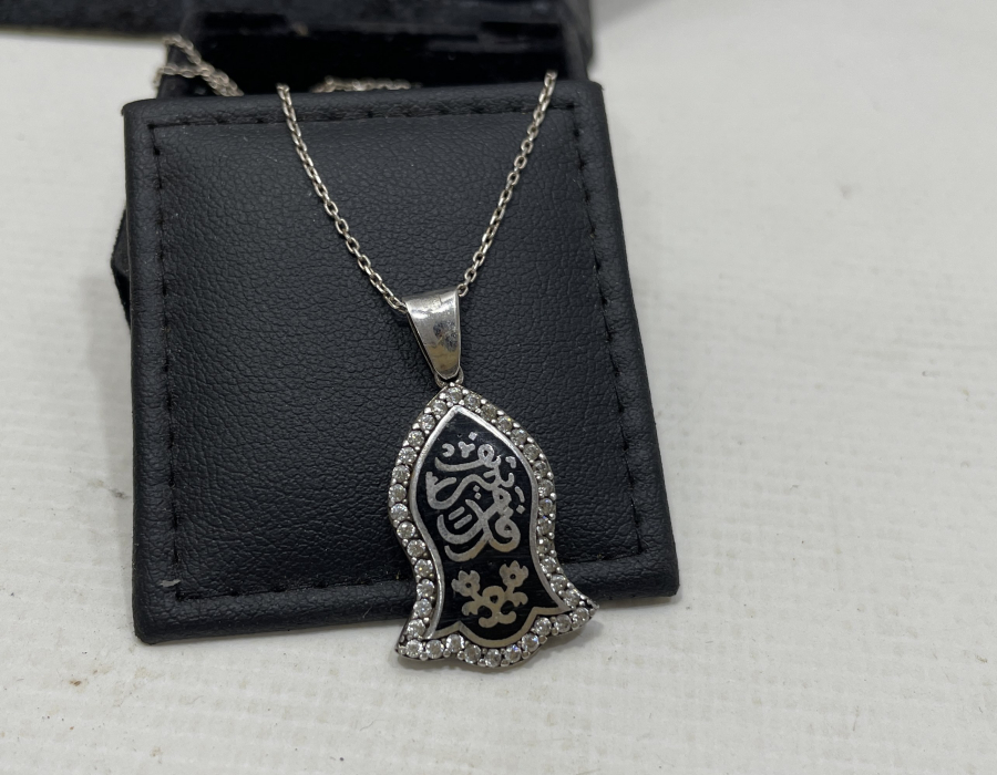 ÜZERİ SAVAT İŞÇİLİKLİ GÜMÜŞ KOLYE UCU