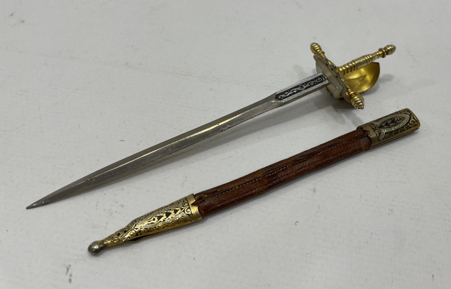 1900 BAŞLARI ÇOK NADİR KILIÇ FORMUNDA TOLEDO ZARF AÇACAĞI