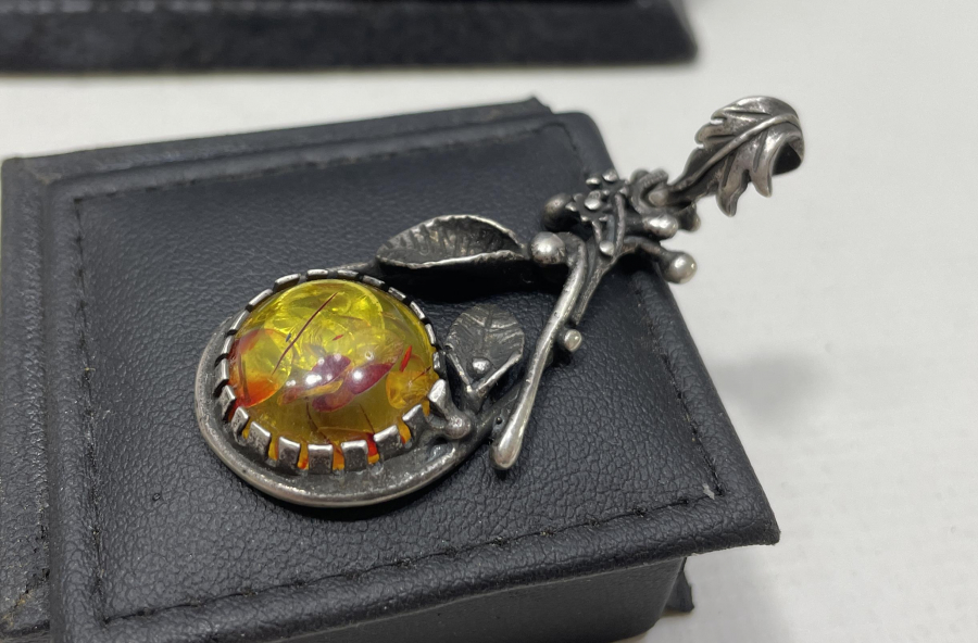 DAMLA KEHRİBARLI ÖZEL YAPIM GÜMÜŞ KOLYE UCU