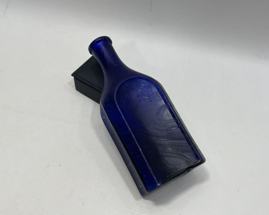 OSMANLI DÖNEMİ NADİR RENKTE ECZACI ŞİŞESİ