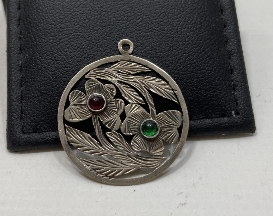 ÖZEL YAPIM DOĞAL TAŞLI GÜMÜŞ KOLYE UCU