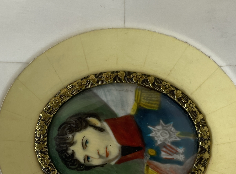 FİL DİŞİ VE EL BOYAMA  SANATÇI İMZALI ANTİKA NADİR MİNİ TABLO