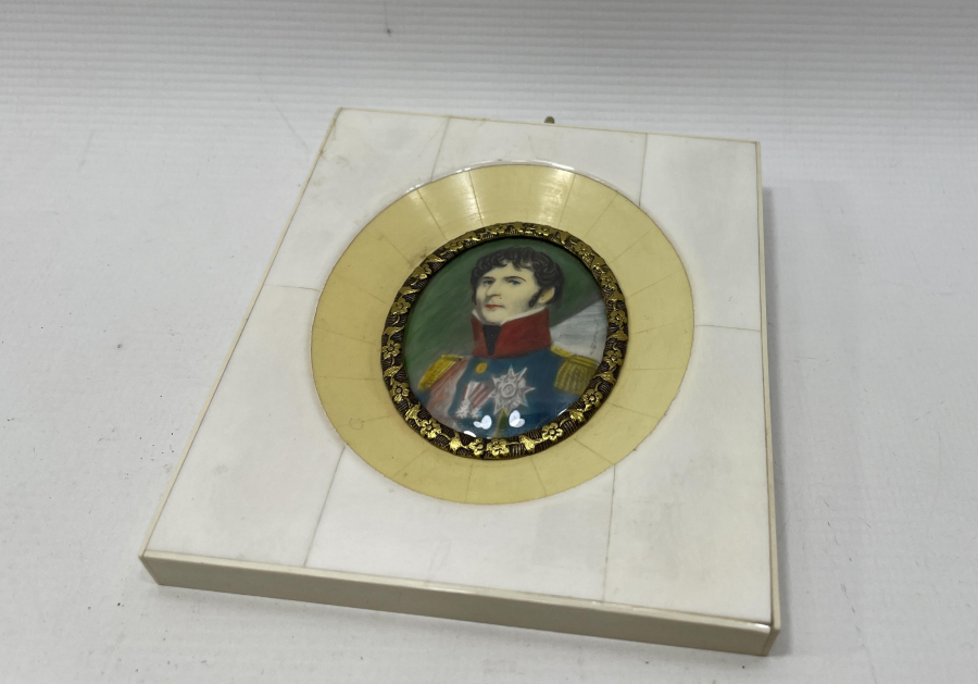 FİL DİŞİ VE EL BOYAMA  SANATÇI İMZALI ANTİKA NADİR MİNİ TABLO