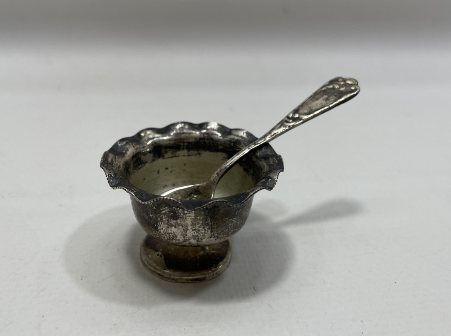 GÜMÜŞTEN MAMUL ANTİKA HAVYARLIK