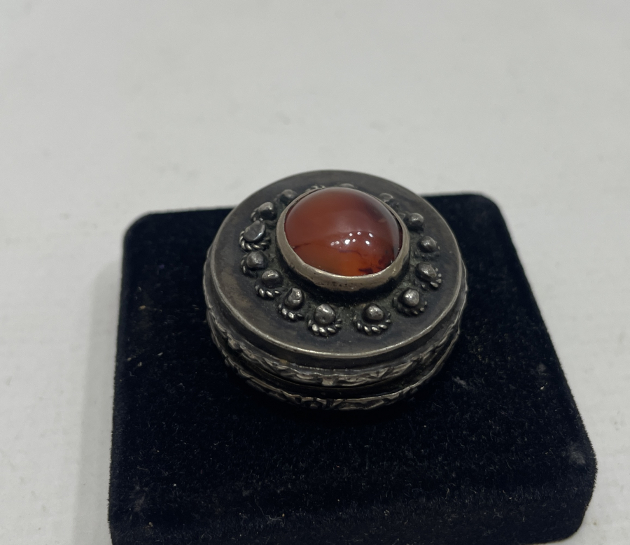 GÜMÜŞTEN MAMUL EL YAPIMI AKİK TAŞLI KUTU