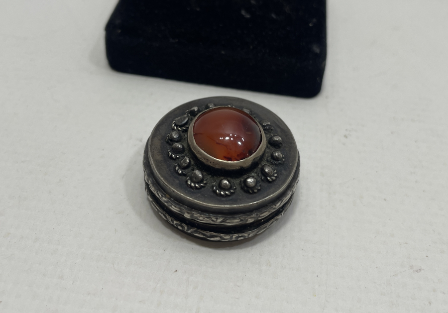 GÜMÜŞTEN MAMUL EL YAPIMI AKİK TAŞLI KUTU