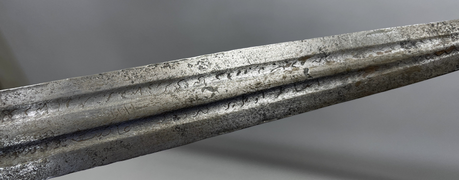 İKİ TARAFİ OSMANLICA YAZILI NADİR FORMDA ERZİNCAN İŞİ ÇERKES KAMASI