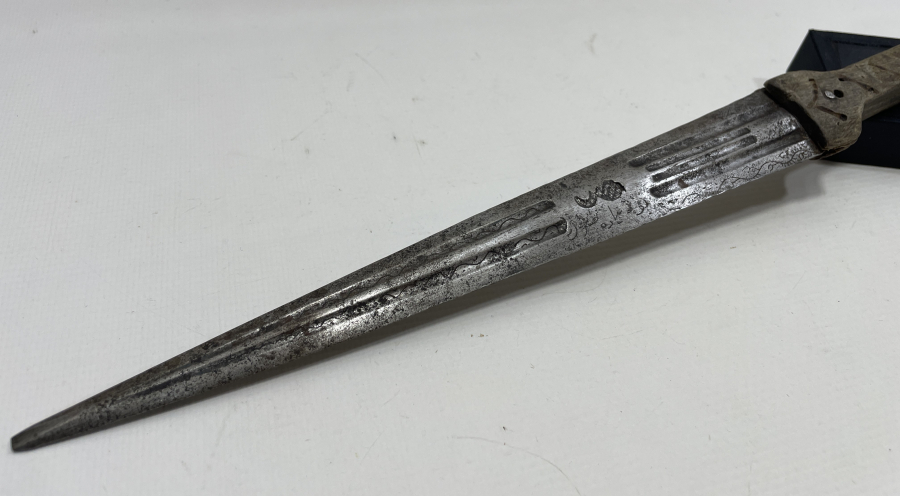 İKİ TARAFİ OSMANLICA YAZILI NADİR FORMDA ERZİNCAN İŞİ ÇERKES KAMASI