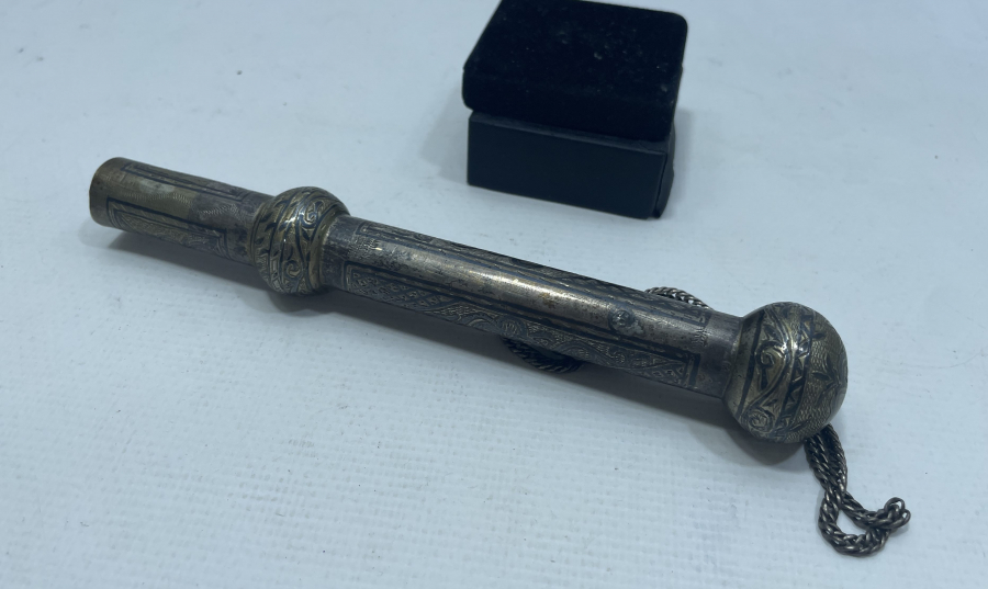 OSMANLI DÖNEMİ VAN İŞİ GÜMÜŞ ÜZERİ SAVAT İŞÇİLİKLİ ÇİL KONDİSYONDA KAMÇI SAPI