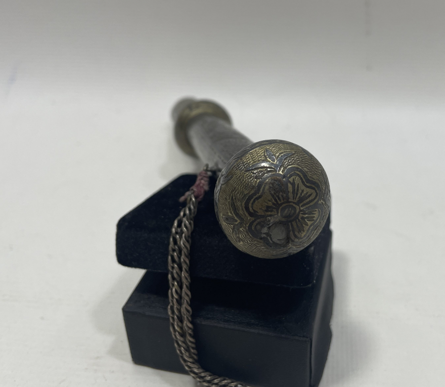 OSMANLI DÖNEMİ VAN İŞİ GÜMÜŞ ÜZERİ SAVAT İŞÇİLİKLİ ÇİL KONDİSYONDA KAMÇI SAPI