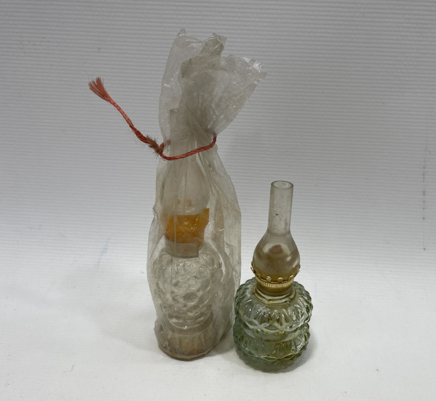 2 ADET GAZ LAMBASI FORMUNDA KOLONYA ŞİŞELERİ