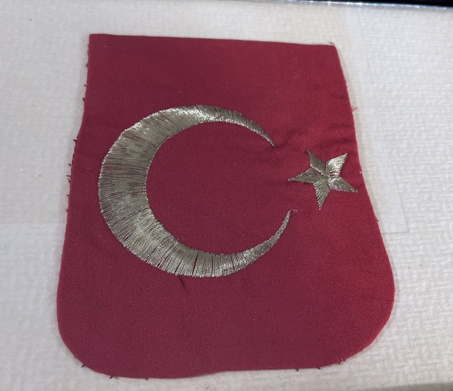 GÜMÜŞ ÜZERİ ALTIN VERMEYLİ AY YILDIZLI ASKERİ PEÇ