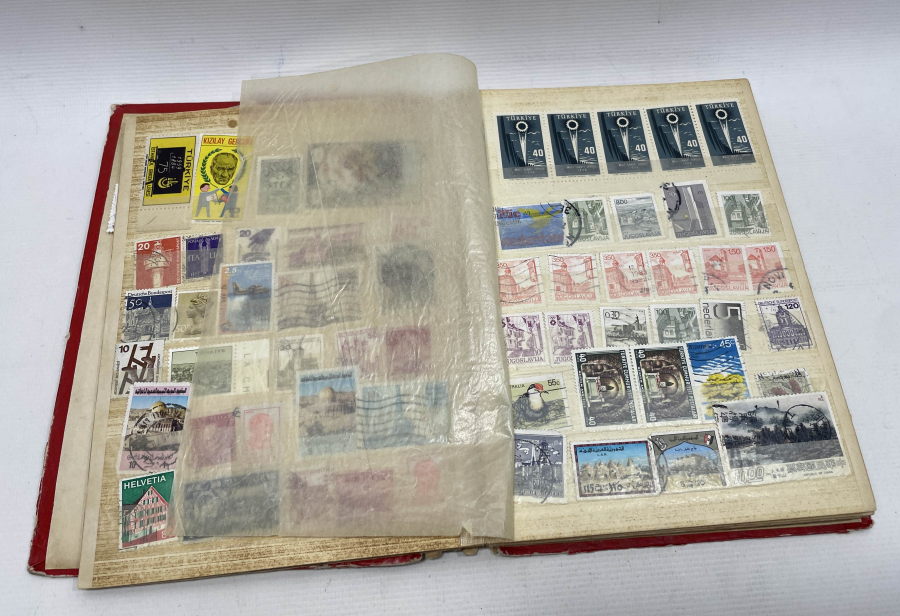 İÇİNDE PULLARI BULUNAN ANTİKA PUL ALBÜMÜ - HAZIR PUL KOLEKSİYONU