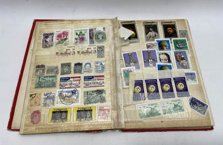 İÇİNDE PULLARI BULUNAN ANTİKA PUL ALBÜMÜ - HAZIR PUL KOLEKSİYONU