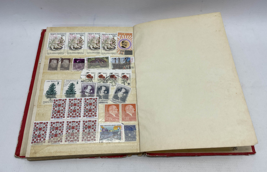 İÇİNDE PULLARI BULUNAN ANTİKA PUL ALBÜMÜ - HAZIR PUL KOLEKSİYONU