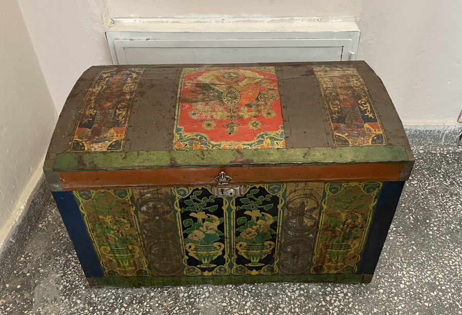 ÜZERİNDE OSMANLI DEVLET ARMASI BULUNAN OSMANLI DÖNEMİ NADİR ÇEYİZ SANDIĞI