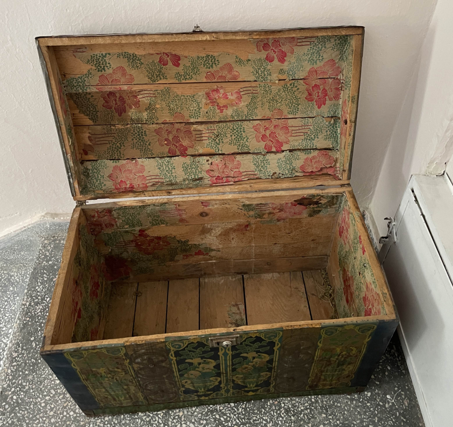 ÜZERİNDE OSMANLI DEVLET ARMASI BULUNAN OSMANLI DÖNEMİ NADİR ÇEYİZ SANDIĞI