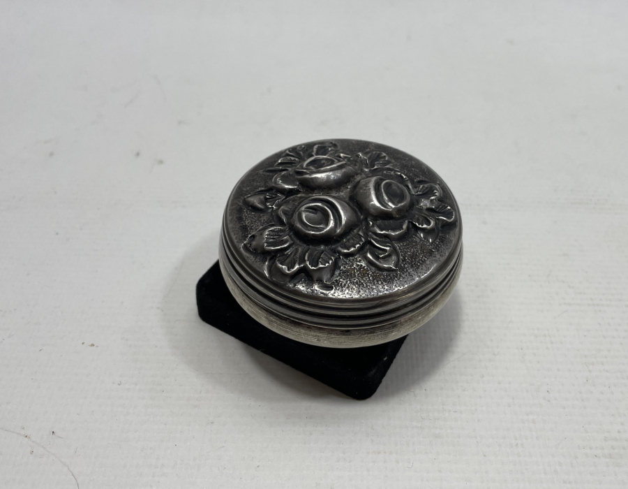 ANTİKA KAPAKLI GÜMÜŞ KUTU