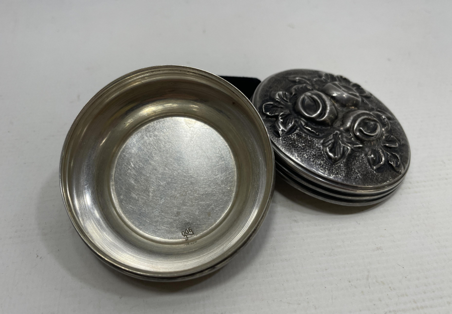 ANTİKA KAPAKLI GÜMÜŞ KUTU