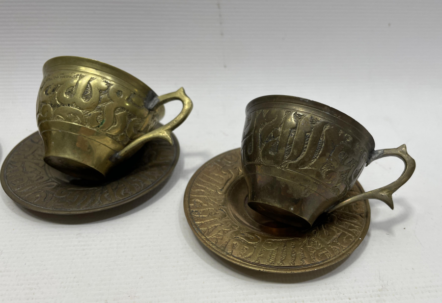 ÜZERLERİ AYETLERLE DEKORLU ANTİKA KAHVE FİNCANI TAKIMI
