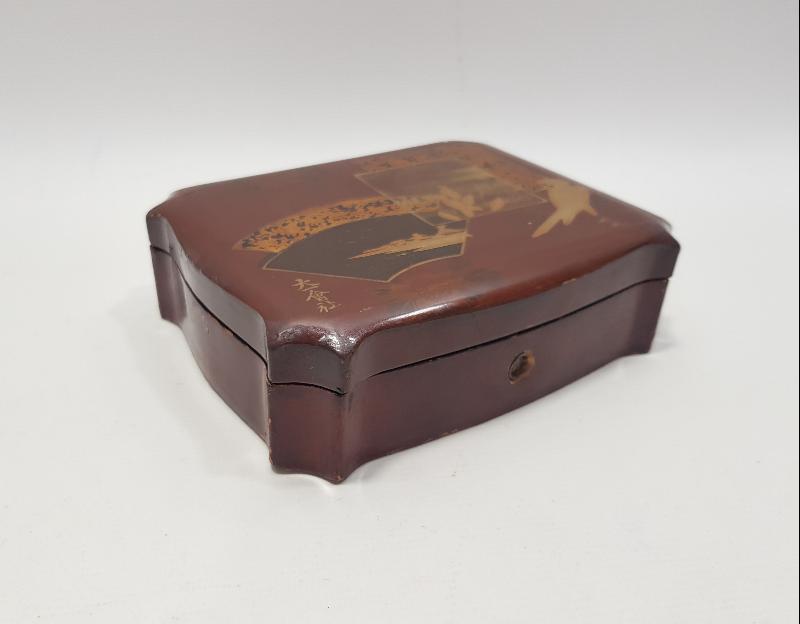 ANTİKA PAPIER MACHE KUTU