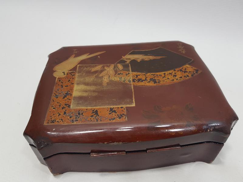 ANTİKA PAPIER MACHE KUTU