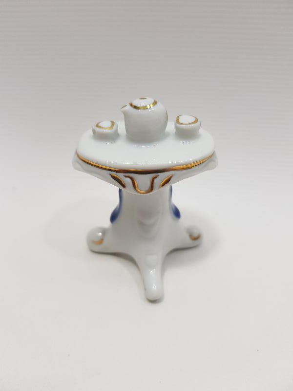 KAHVALTI MASASI FORMLU MİNİ PORSELEN BİBLO