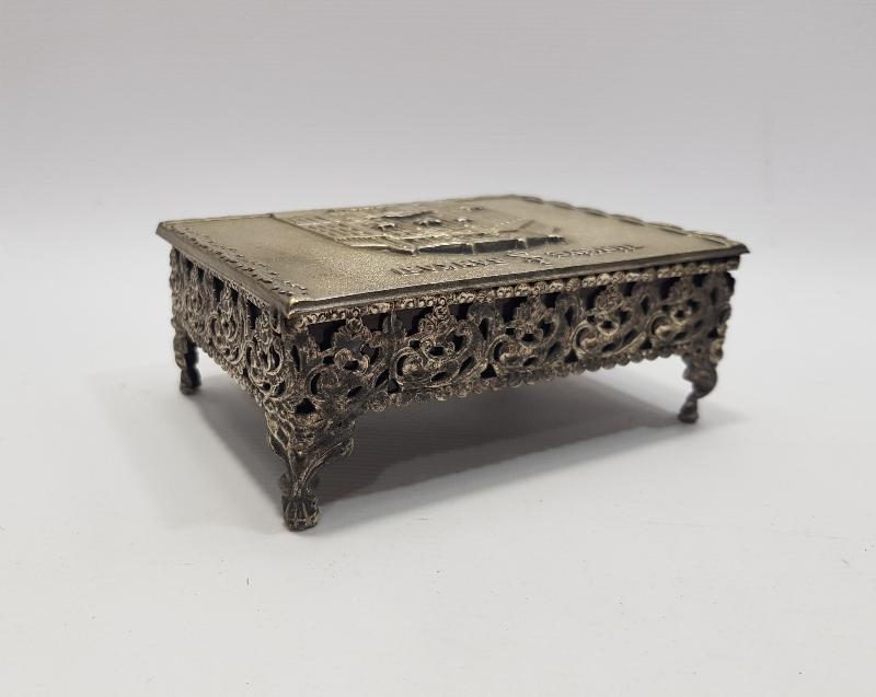 TÜRKİYE İŞ BANKASI PUL KUTUSU