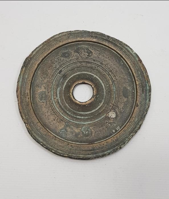 ÜZERİNDE OSMANLI TUĞRALARI BULUNAN BOL DAMGALI BRONZ DİRHEM