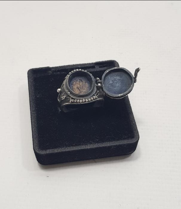 ÖZEL YAPIM GÜMÜŞ ZEHİR YÜZÜĞÜ