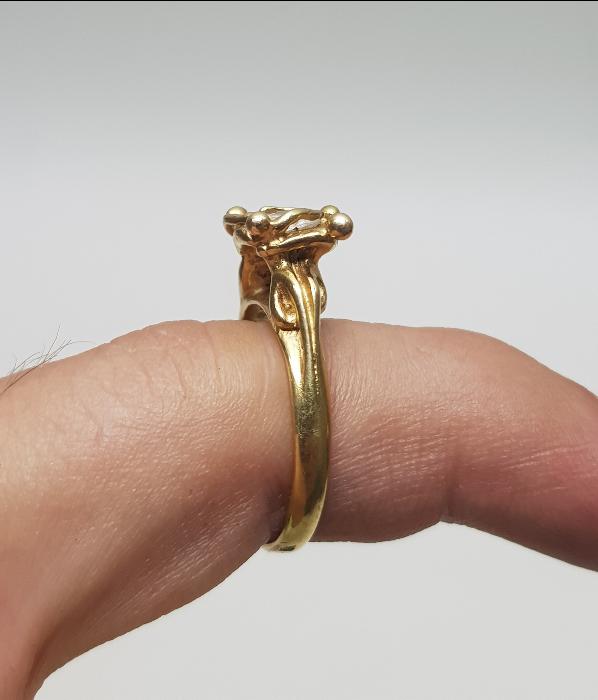 1930'LARDAN ZİRKON TAŞLI ÇOK FARKLI FORMDA YÜZÜK