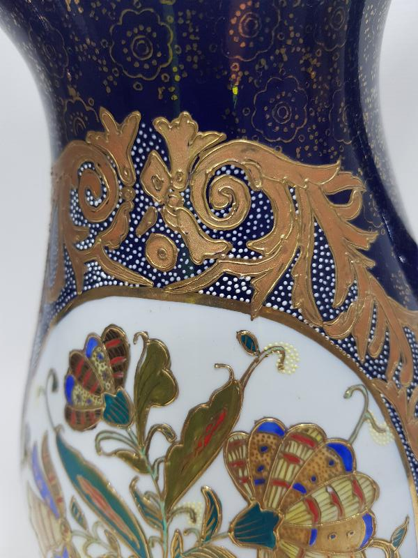 ANTİKA ALTIN YALDIZLI VE MİNELİ PORSELEN BANYO SETİ 