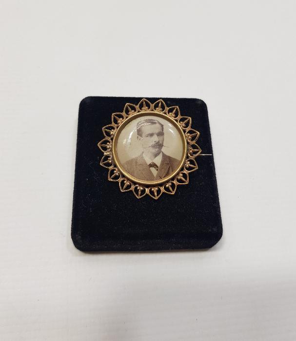 ART NOUVEAU ALTIN KAPLAMA RESİMLİK BROŞ