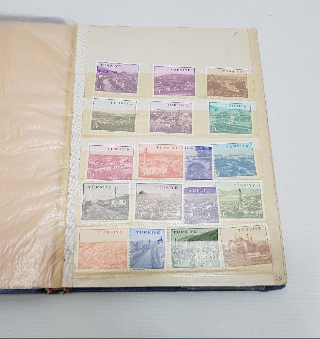 BİR ALBÜM DOLUSU ANTİKA PUL KOLEKSİYONU 